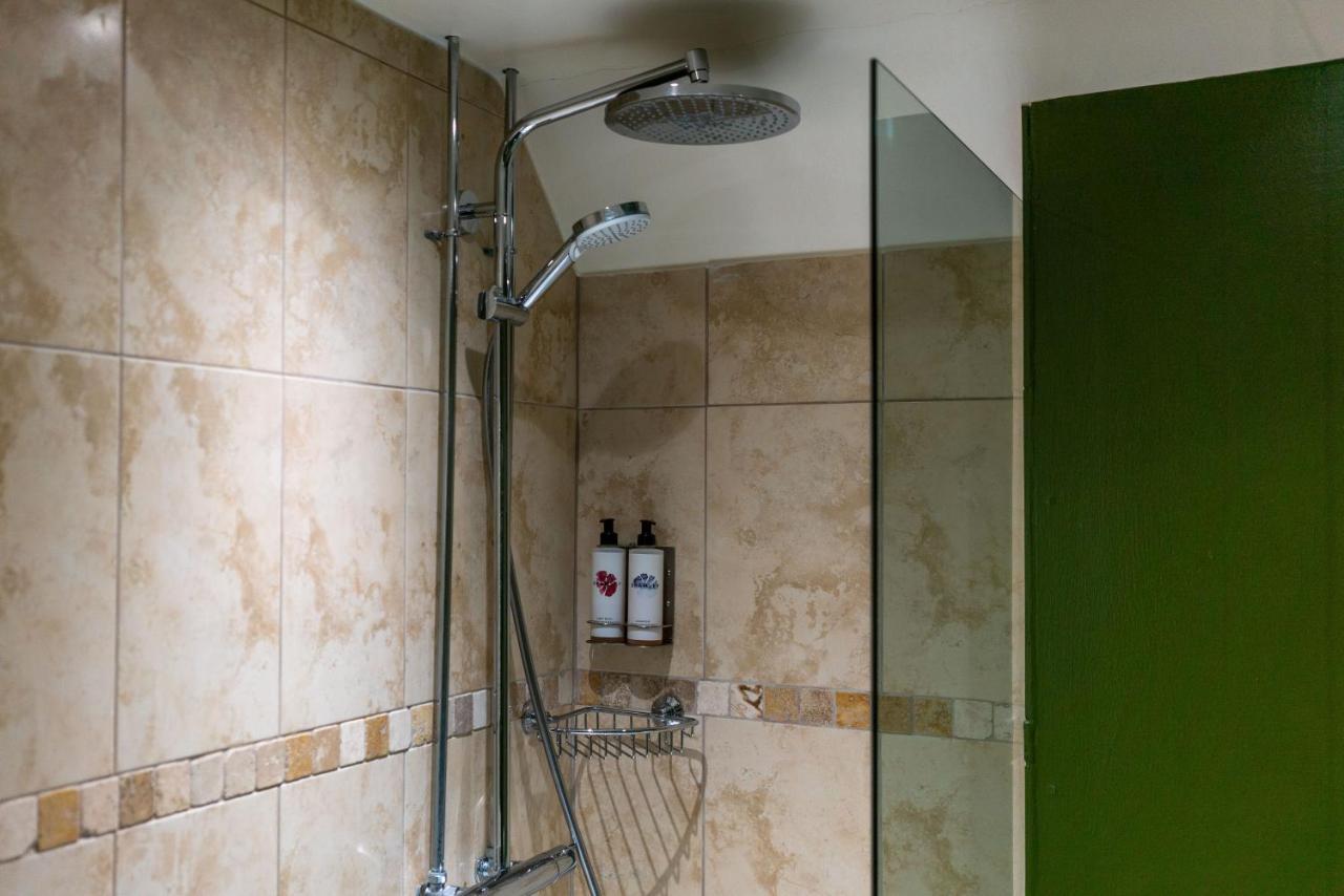 Bourne Valley Inn Saint Mary Bourne Екстериор снимка