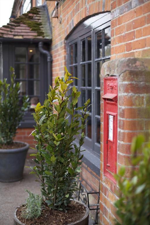 Bourne Valley Inn Saint Mary Bourne Екстериор снимка